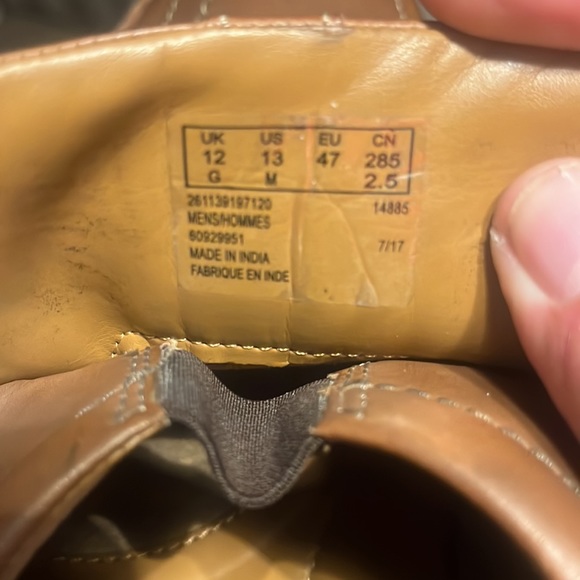 Size 13 men’s Clark’s - Picture 4 of 5